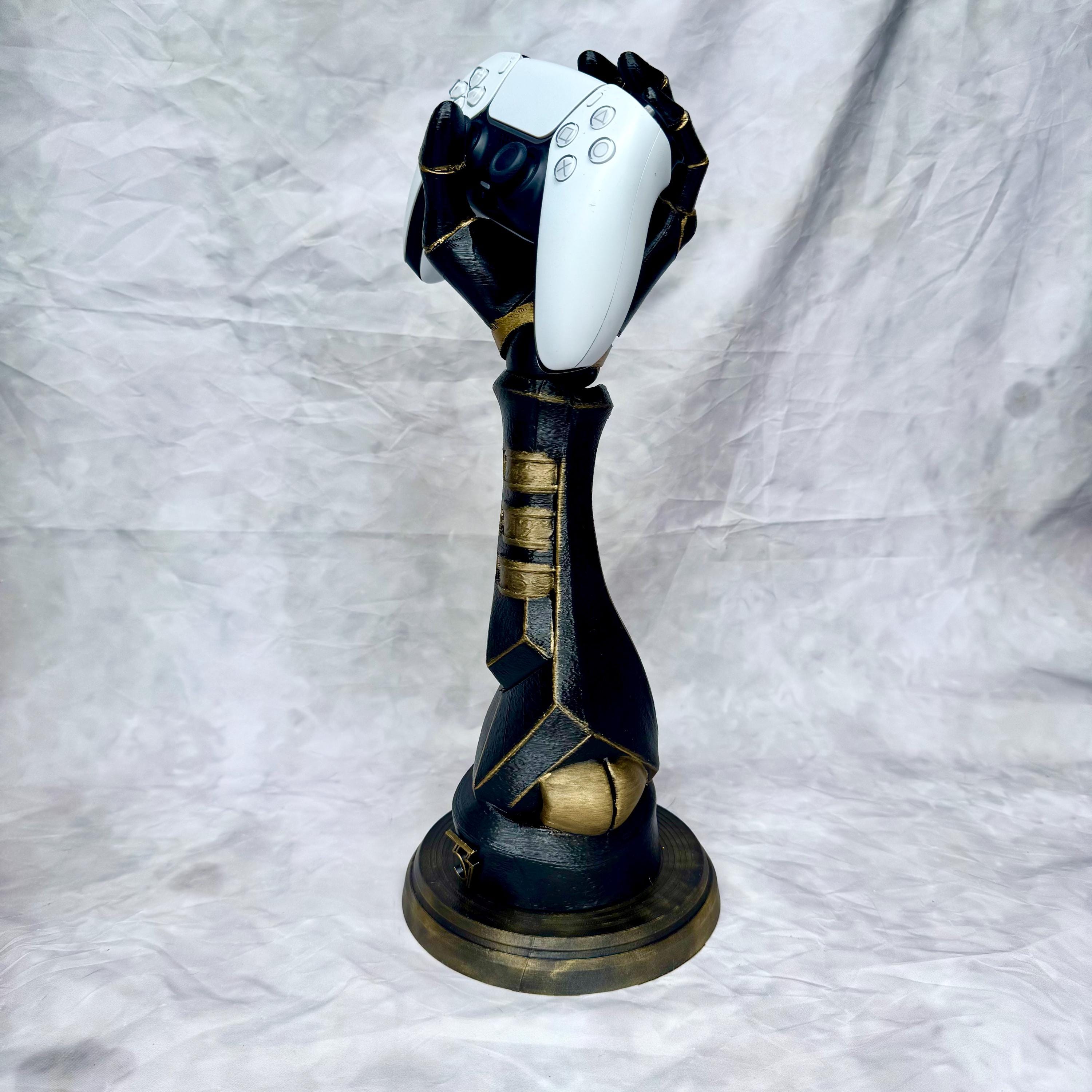 Clair Obscur Expedition 33 Controller Holder – Gustave Hand