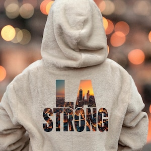 LA Strong png, camiseta LA strong, LA fire png, Trendy png, regalos para ella, regalos para él, camiseta Los Ángeles, Los Ángeles png, Cool Cali png, png