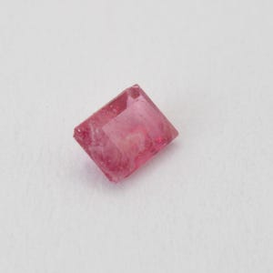 2.5 mm Red Beryl Bixbite Utah Ruby Violet Claims Wah Wah Mountains Gemstone