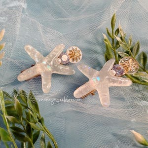 Pinza para el pelo MerryRibbon de acrílico con forma de estrella de mar, hecha a mano: estilo oceánico, accesorio iridiscente para el verano, bonita pinza playera, estilo kawaii.