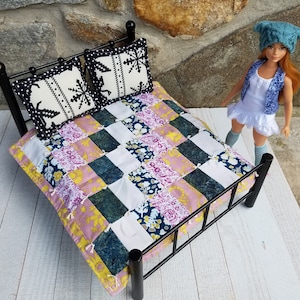 1:6 dollhouse bedding quilt for Barbie and other 12&quot; dolls