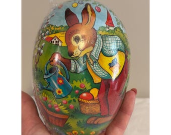 Vintage tysk papier-maché påskägg kanin trädgårdsmästare godisbehållare fyllbar