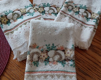 Cannon Franco Loop Yarn Cotton Terry Set of 4 Earthy Mushroom Flowers Kitchen Dish Towels