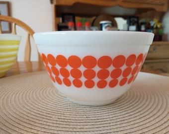 Pyrex Orange New Dot 400 Series Milk Glass Nesting Mixing Bowl 401 1.5 Pint