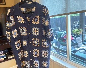Maglia a maglia all'uncinetto Massive Luxury Edition XL Blu Cardigan con bottoni quadrati Grandma