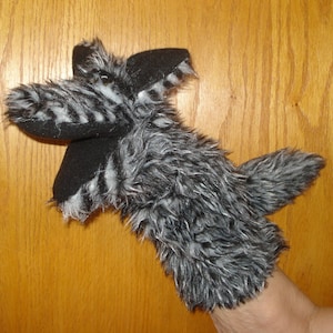 Wolf hand puppet movable mouth made in USA