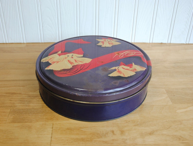 1950s button tin with Maltese dogs, red bows, vintage sewing tin, very different design image 3