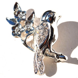 Vintage bird on a branch pin, 1980s brooch with rhinestones image 2