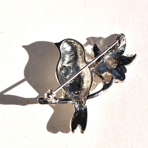 Vintage bird on a branch pin, 1980s brooch with rhinestones image 3