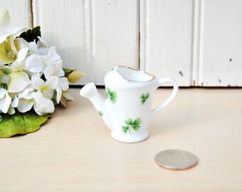 80s miniature watering can, shamrocks Enesco Bone China, 2" tall, EXCELLENT made in Taiwan