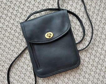 Vintage Coach Leather Passport Pouch: Black Hipster Bag, Style
