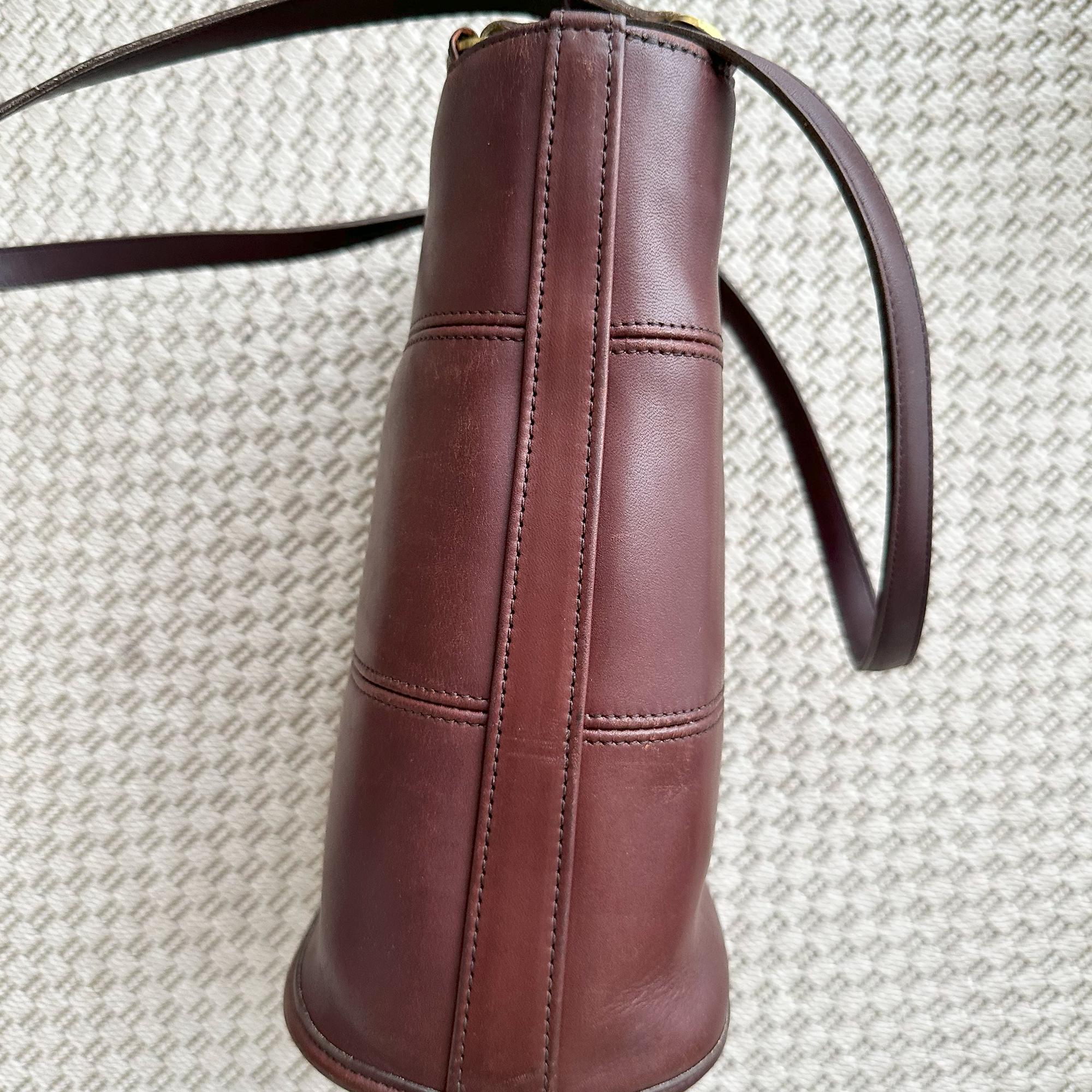 バッグ Vintage Coach Tribeca Bucket Tote Bag Vintage COACH #9081 Brown 