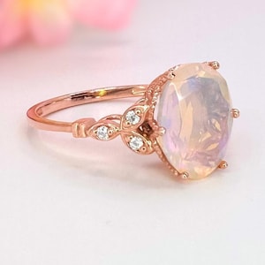 Anillo de oro de 14 quilates con diamante y piedra lunar, piedra lunar, anillo de piedra lunar, anillo de compromiso con piedra lunar, joyería delicada, anillo delicado, anillo de piedra lunar de 14 quilates