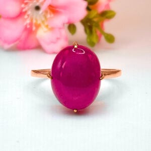 Anello ovale con rubino cabochon in oro 14 carati, gioiello con rubino naturale