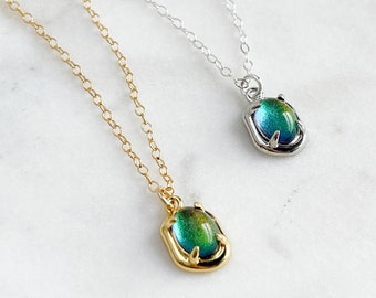 Vibrant Blue-Green Oval Charm Necklace