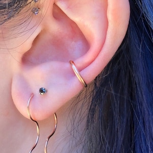 Rounded Wire Ear Cuff - Adjustable