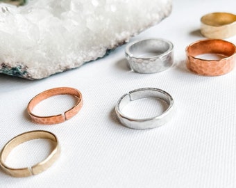 Plain Hammered Ring Band