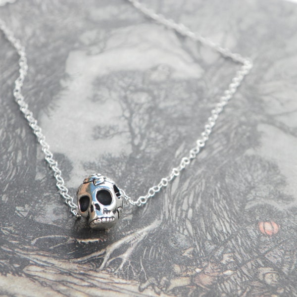 Skull Necklace , skull pendant , skull jewelry