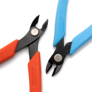 Xuron Maxi Shear Flush Wire Cutters 2175 Short or Long Our Economical Pick for Nipping Tight Spots - Wire Sample Included Made in the USA