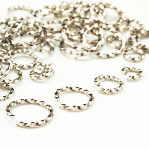 50 Square Stainless Steel Jump Rings 9 Sizes in 14 Gauge - Etsy
