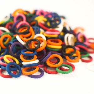 100 Silicone Rubber Jump Rings in 11 Colors 16 gauge 5mm ID 3/16 image 2