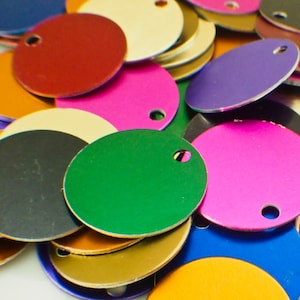 25 runde Aluminium Stanzrohlinge 25 mm Ökonomische Tags in Rot, Blau, Grün, Silber, Gold, Schwarz, Orange, Rosa - 100% Garantie