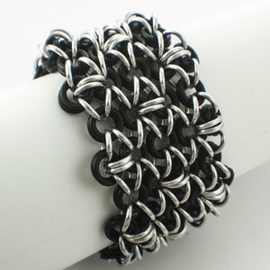 Tutorial Triple Wide Diamondback Cuff Beginners Chainmaille Rubber and Aluminum Bracelet