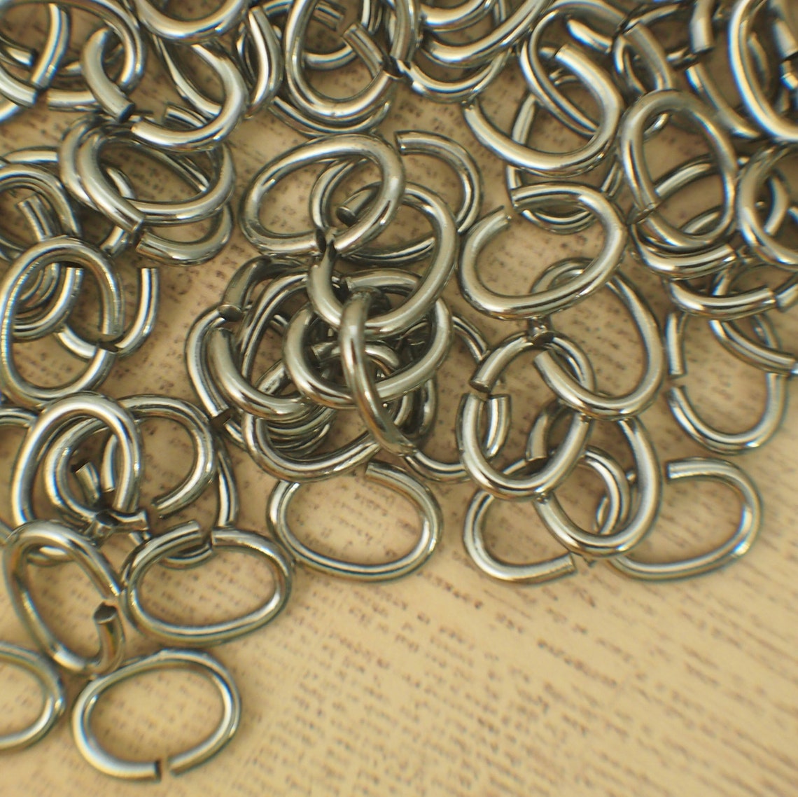 25 Stainless Steel Oval Jump Rings 14 Gauge 8mm X 4mm ID Etsy