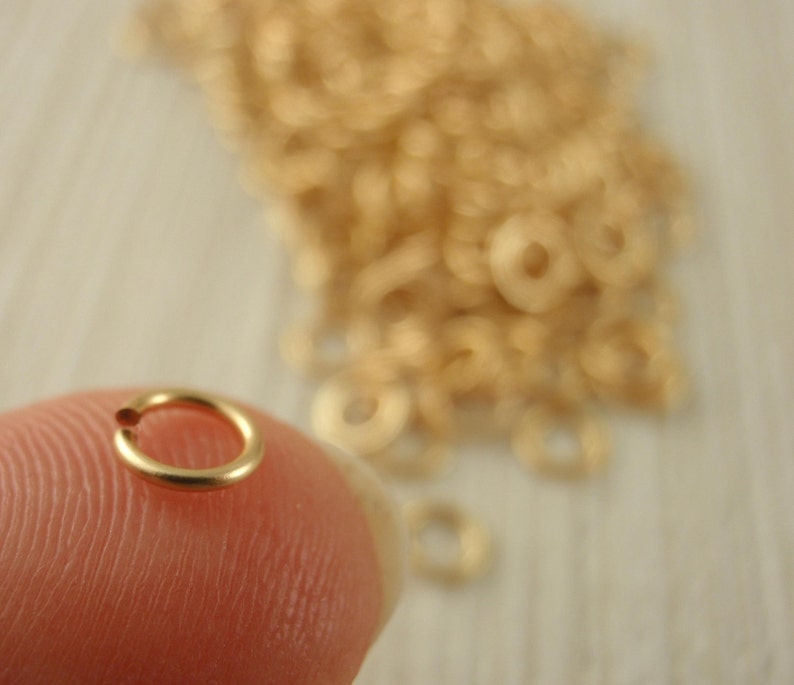 100 anneaux métalliques plaqués argent ou dorés qui ne ternissent pas calibre 20 pièce d'identité au choix fabriqués à la main pour vos créations image 3