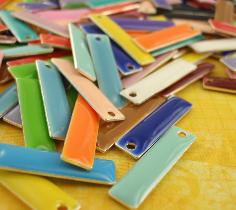 25-20mm X 5mm Colorful Rectangle Drops 100/% Guarantee