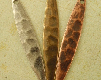 20 breloques martelées feuille marquise 28 mm x 5 mm en argent vieilli, or vieilli et cuivre vieilli - Parfaites pour les boucles d'oreilles - Garantie à 100 %