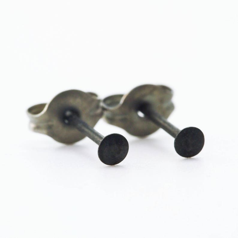 1 pair i-Dot 2mm Niobium Post Earrings in 21 Mix and Match Colors image 2