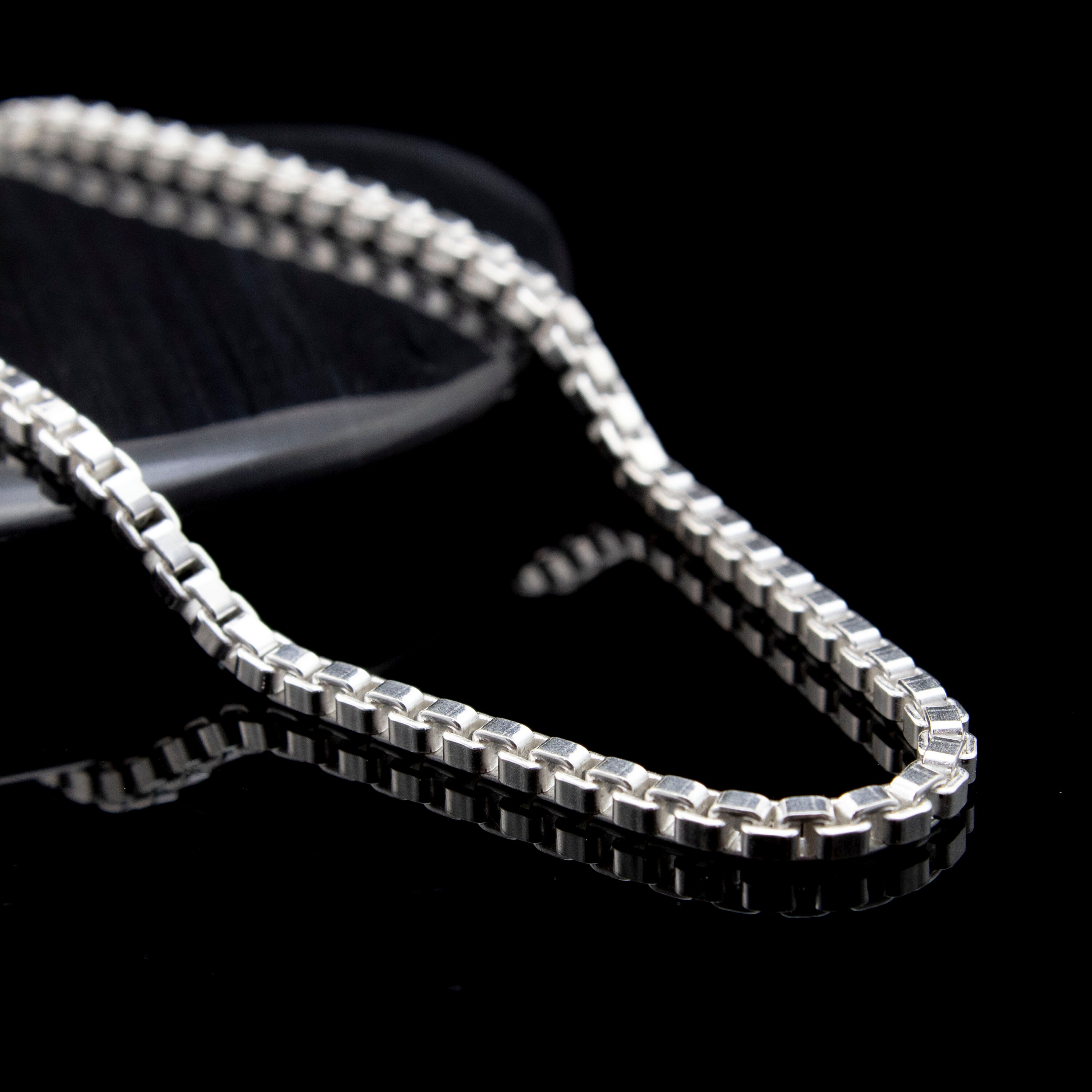 10 Feet Round Box Chain Bulk Wholesale by the Length Yard, Bulk Stainless  Steel Chain, Silver Black Gold Box Chain for Jewelry Making 