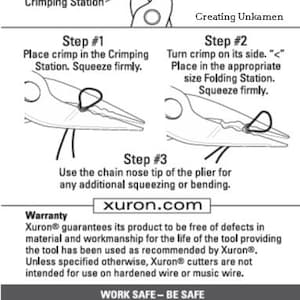 Puede incluir: Un diagrama de instrucciones para una herramienta crimpadora 4 en 1. Ilustra los alicates de punta de cadena, estaciones de plegado de 1mm, 2mm y 3mm, y una estaci&oacute;n de crimpado. Tres pasos muestran su uso. Incluye texto: Creating Unkamen, xuron.com y advertencias.