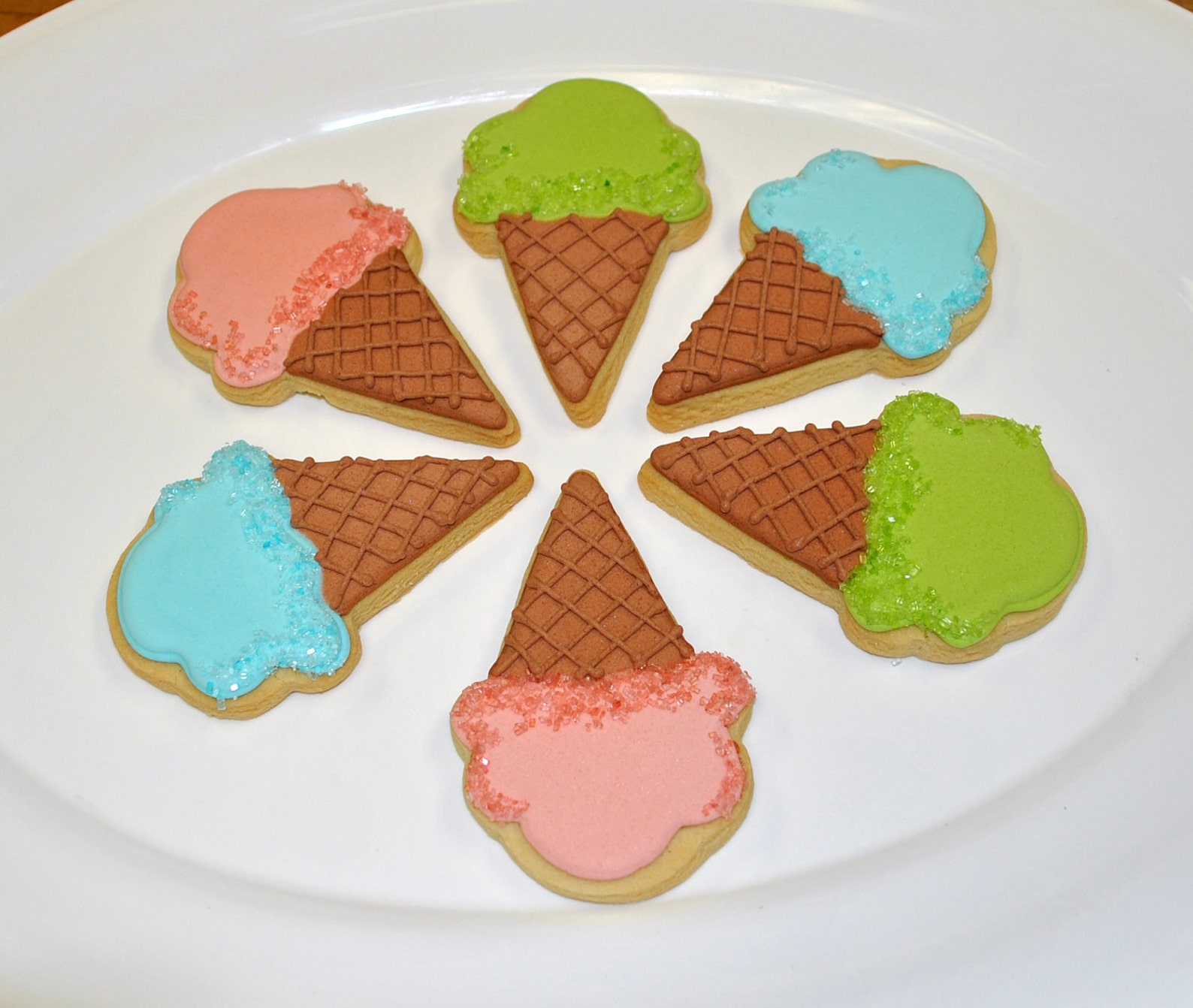 Ice Cream Cone Hand Decorated Sugar Cookies 1 Dozen Etsy
