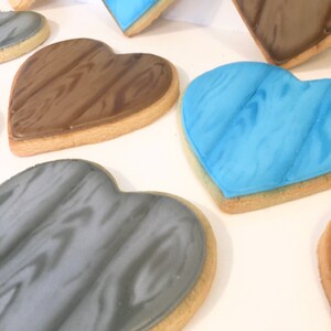 Wood Hearts Valentine Cookies 1 dozen image 2