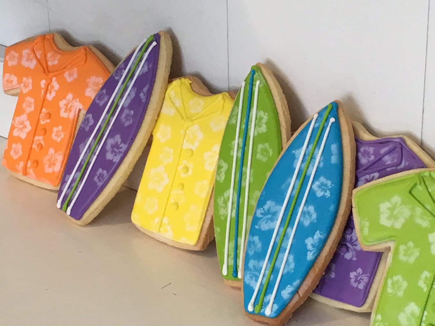 Hawiian Shirt Surfboards Hand Decorated Sugar Cookies 12 Etsy
