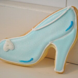 Cinderella Princess Theme Cookies 1 dozen image 5