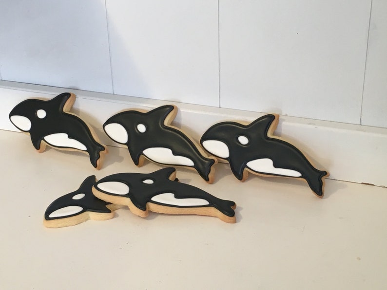 Killer Whale sugar cookies image 2