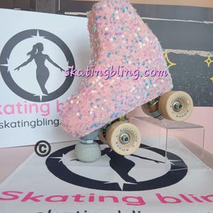 Skate covers for ice and roller skates &quot;Go sparkle baby&quot; range in baby pink by skating bling