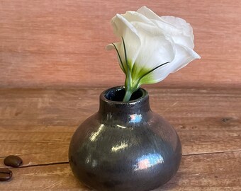 Tiny bud vase, about 1.5 inch vase, Keep sake bud vase, metalic tiny vase, stocking stuffer, for the lover of tiny things, Tiny ceramic vase
