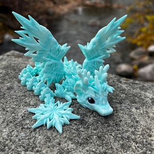 Winterwing Dragon: 3D Printed, Winter Dragon, Winter, Ice, Frozen, Dragon, Cold, Articulated, Model, Display, Desk Toy, Gift