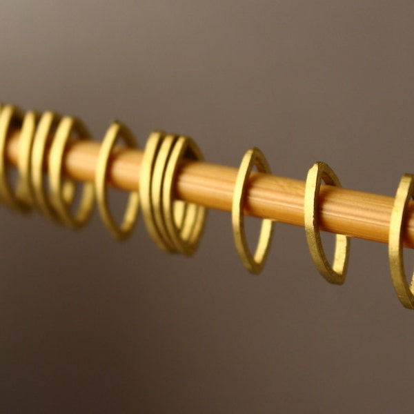 Simple Solid Snag-Free Mini Marquise Ring Stitch Markers for Knitting