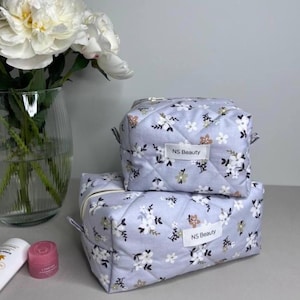 Gray Floral Makeup Bag, Quilted Cosmetics Bag, Cotton Makeup Bag, Toiletry Bag Women, Makeup Organizer