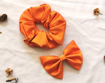 Pumpkin Spice Scrunchie and Hair Bow Set - Autumn Orange Sateen Hair Scrunchie and Bow French Barrette, Fall Aesthetic Gift Set Idea, Jumbo