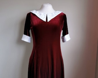 Lace Collar Velvet Dress - Cute Upcycled Dress, Burgundy Velvet Dress with White Oversized Collar, Size Medium