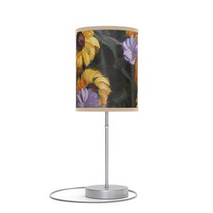 Daisies Lamp on a Stand, US|CA plug Cottagecore