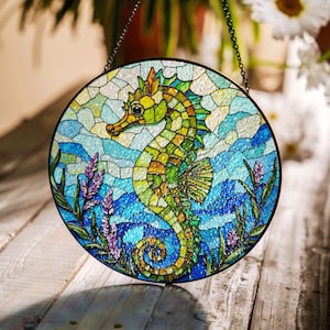 Stained Glass Seahorse Suncatcher Decorative Sea Art Gift for Beach Lovers and Nature Enthusiasts