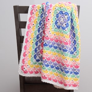 Wzór na tęczowy kocyk szydełkowy – kocyk niemowlęcy z kwadratowym wzorem muszli – nowoczesny koc szydełkowy
