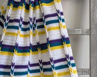 Beginner Crochet Blanket Pattern – Easy Baby Crochet Blanket – Modern and Fun Looped Cables Crochet Throw Pattern